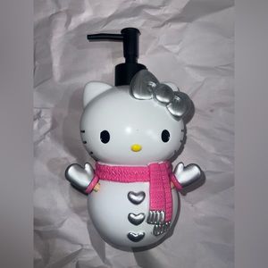 Hello Kitty Soap Dispenser 💕☃️